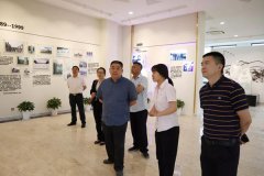 多地向导慕名同日来访人生就是博